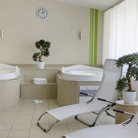 Hotel Welcome 4*